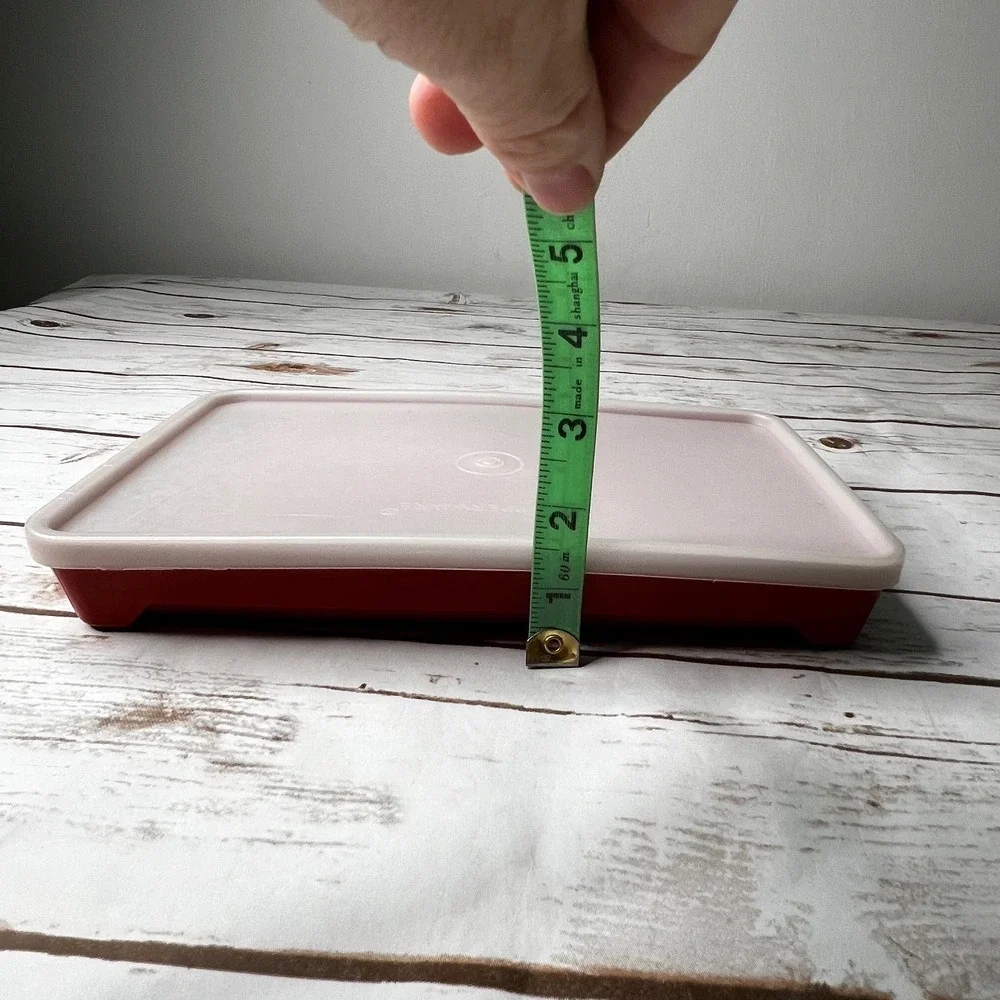 Tupperware Bacon Deli Meat Keeper Red‎ Base Sheer Lid 9.5x6.5x1.25 Vintage OS